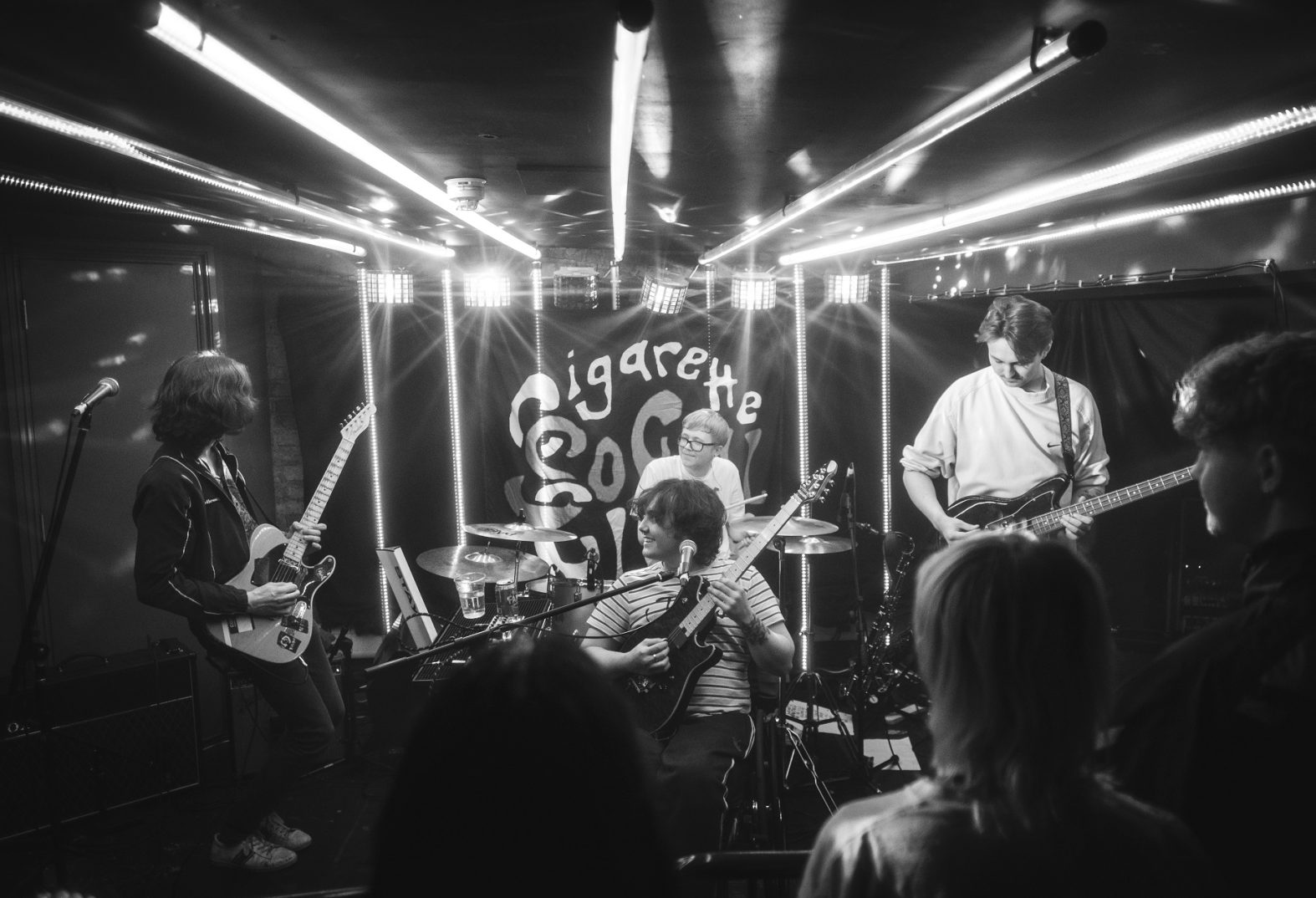 Cigarette Social Club | Tell Me How